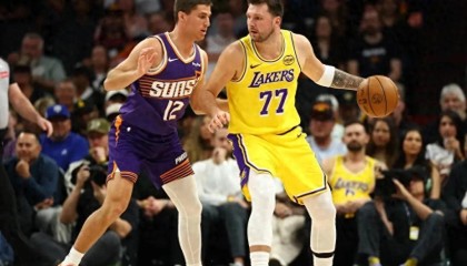 开云官网-三分33中5！格林命中率倒数，火箭开一亿合同，却成太阳烫手山芋