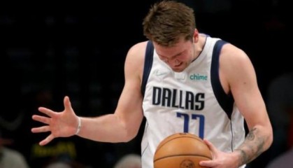 开云体育APP下载-东契奇复出却输球？3局2胜独行侠仍然握有主动